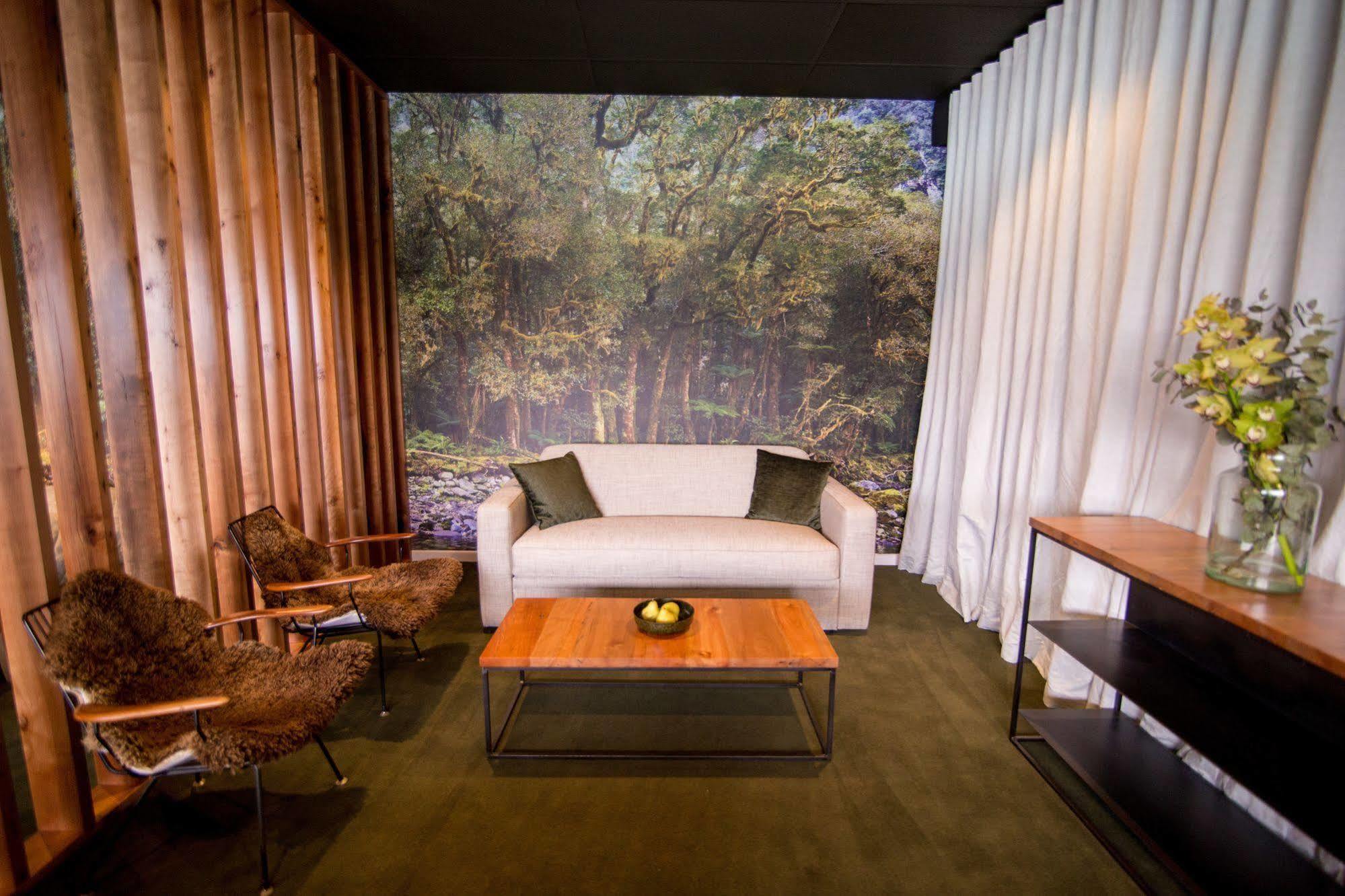 The Cinema Suites Te Anau Exteriér fotografie